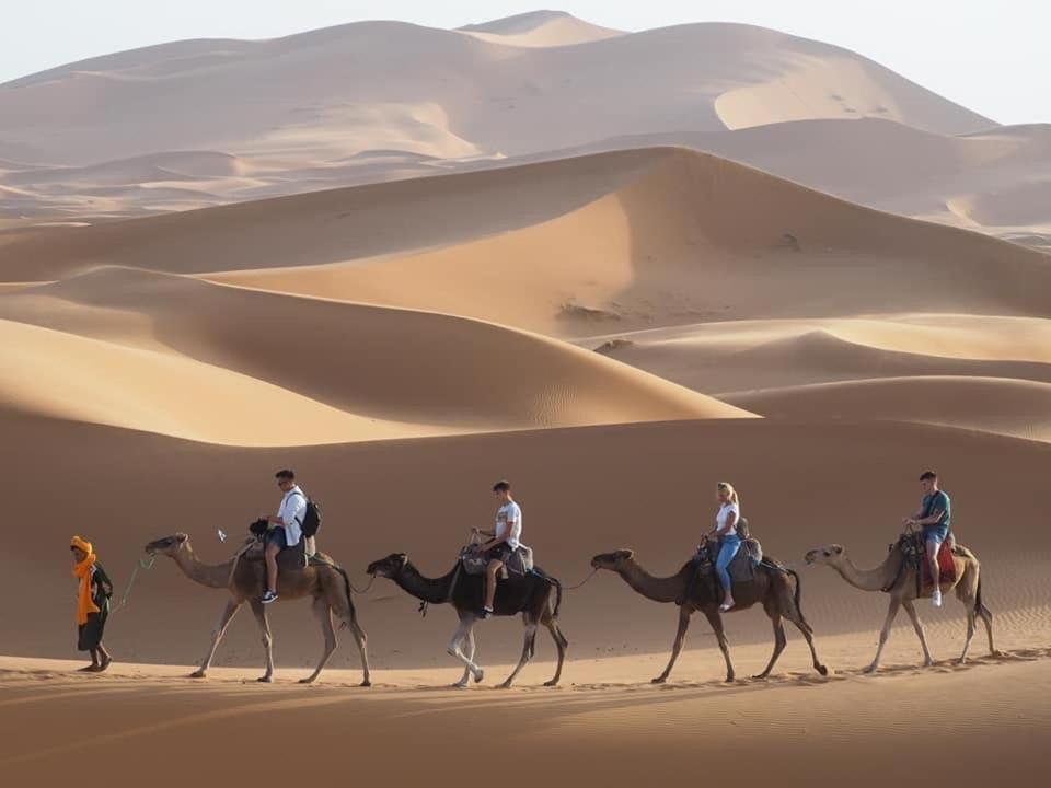 Riad Chorroq 메르주가 외부 사진